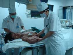 Điều trị nạn nhân chất độc hóa học/đi-ô-xin - vấn đề nhân đạo