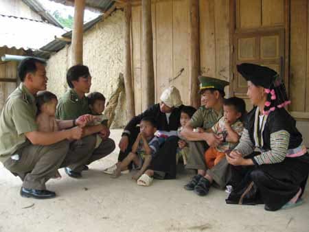Học dân, gần dân, giúp dân