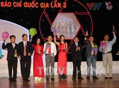 Tổ chức trọng thể lễ trao giải báo chí quốc gia lần thứ III-2008