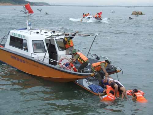 Diễn tập phòng, chống bão lụt, tìm kiếm cứu nạn huyện Lộc Hà năm 2009