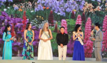 Hơn 10 tỷ đồng cho quỹ  học bổng Vừ A Dính