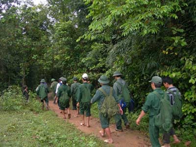 Chiến sĩ dân quân “xung trận”