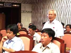 “Nóng” vấn đề quản lý đất đai, xây dựng