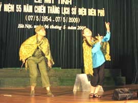 Tận tụy với chèo