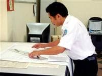 Một tàu lạ đâm chìm tàu của ngư dân