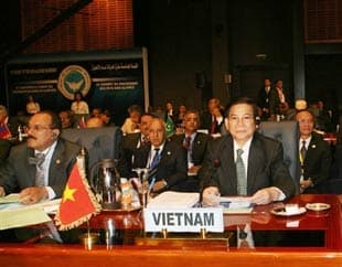 Việt Nam ủng hộ đoàn kết quốc tế vì hòa bình và phát triển