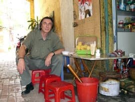 Người mê quán cóc Hà Nội