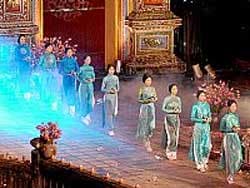 Festival Huế 2010 gắn với kỷ niệm 1000 năm Thăng Long-Hà Nội