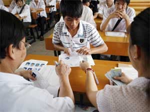 Phát công điện khẩn 3 chuyện "nóng" thi đại học