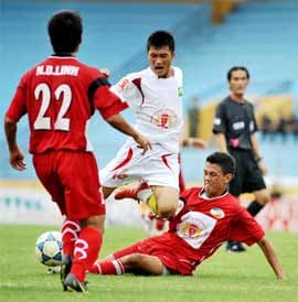 Thể Công vào chung kết cùng SHB Đà Nẵng