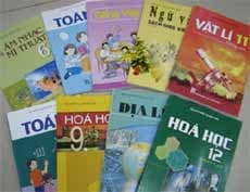 70.000 bộ sách giáo khoa mới tặng học sinh là con thương binh, liệt sĩ