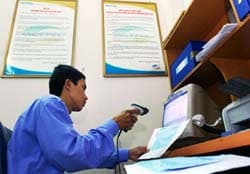 Viettel khai thác mạng lưới bưu chính, vận tải tại Campuchia