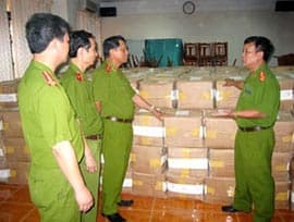 Truy tố 5 bị can vận chuyển trái phép gần 8 tấn nhựa cần sa