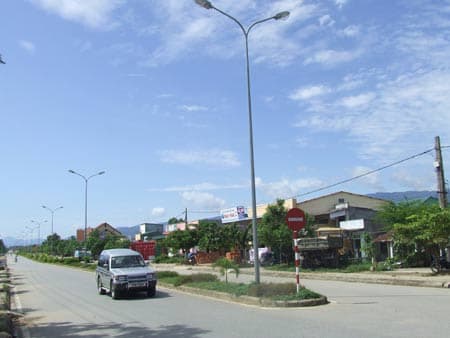 A Lưới cựa mình
