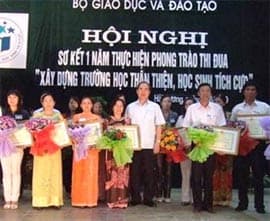 Tiếp tục đẩy mạnh phong trào “Xây dựng Trường học thân thiện-Học sinh tích cực”