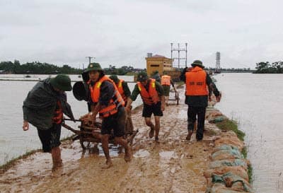 Bài 3: Cán bộ phải đi đầu và nêu gương