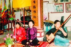 Làng ca trù Lỗ Khê