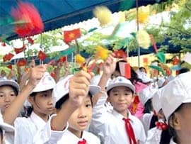 Dấy lên phong trào thi đua mới trong giảng dạy và học tập