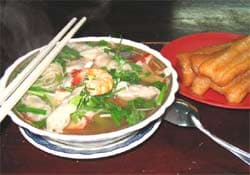Phố cũ nhớ mì