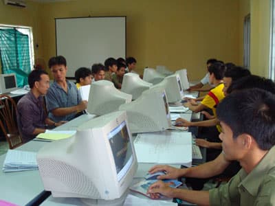 Ngôi trường giữ lửa Trường Sơn