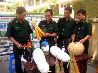 "Thực túc"… biên phòng