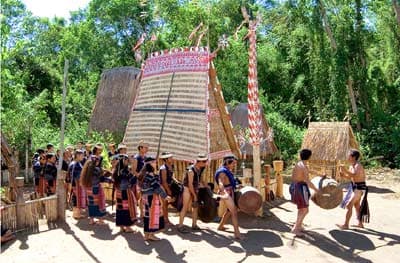 Đừng hiện đại hóa di sản