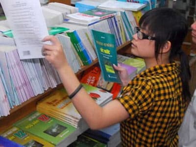 Đảm bảo đủ sách giáo khoa trong cả nước