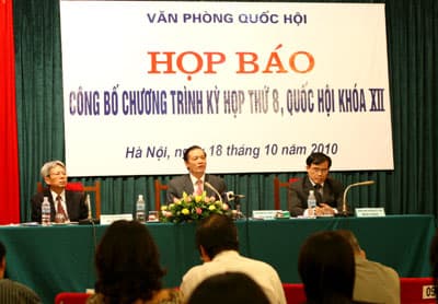 Xem xét, thông qua 9 dự án luật, 1 Nghị quyết