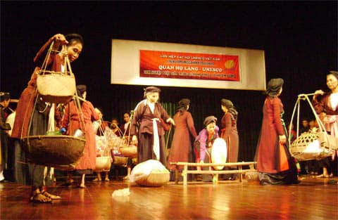 Phiên chợ Ó và câu chuyện xã hội hóa... quan họ