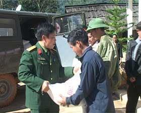 Chăm lo Tết cho đối tượng chính sách và người nghèo
