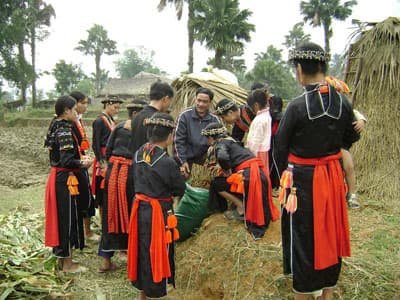 Xuân về với người Dao ở Phú Lợi