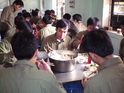 Xã hội hóa công tác nuôi dưỡng bộ đội, hướng đi đúng, thành công