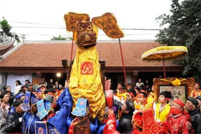 Đặc sắc hội Đình Nhật Tân