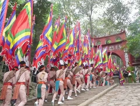 Linh thiêng nguồn cội