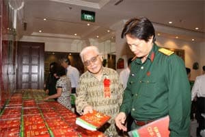 “Nhà sách bộ đội” đã… "xuất quân"