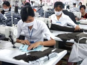 2010: Tập trung kiềm chế nhập siêu và chỉ số CPI
