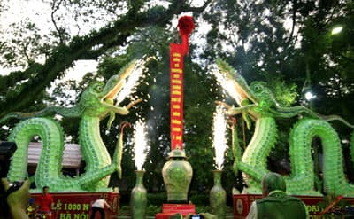 Đôi rồng thời Lý bằng gốm sứ lớn nhất Việt Nam