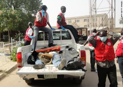 Nigeria chìm trong các vụ đánh bom phối hợp