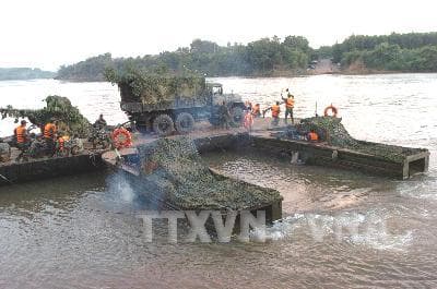 Đoàn công binh N 50 tổ chức diễn tập