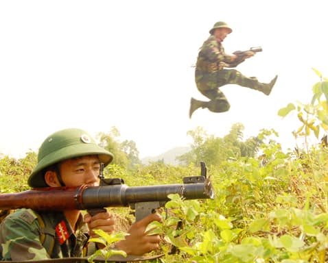 Luyện quân trong nắng lửa