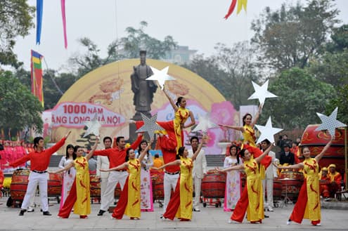 Rực rỡ màu sắc lễ hội xuân Thăng Long - Hà Nội