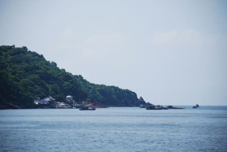 Khát vọng giữa biển khơi