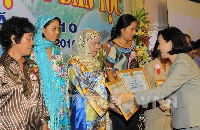 TPHCM: Liên hoan “Gương sáng phụ nữ dân tộc”