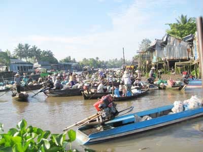 Chợ nổi ở miền Tây Nam bộ