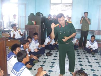Bộ đội đảo vui văn nghệ