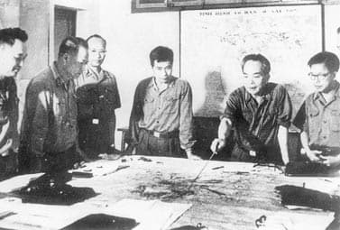 Trận then chốt mở đầu chiến dịch