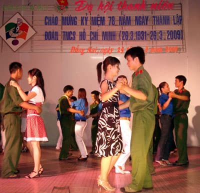Để sinh hoạt Đoàn không bị khô cứng