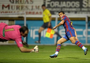 Cúp Nhà Vua Tây Ban Nha: Pedro giúp Barca thắng dễ