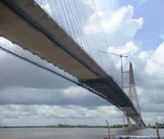 Nối sự cách trở cuối cùng trên con đường thiên lý