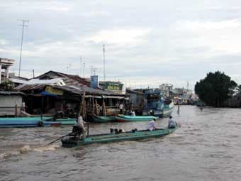 Luồng lạch, mạnh ai nấy lấn